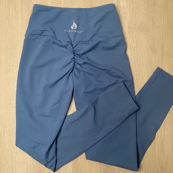 RYDERWEAR SCRUNCH BUM LEGGINGS - Picture 2 of 2